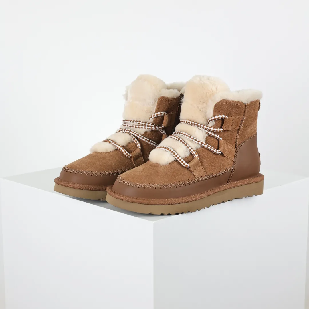 Copywriting price💰720 The core recommendation is good price. The platform’s foreign trade is exclusively for UGG new snow boots 1174574. Produced by the ten-year-old brand shoemaking factory production line. Pay attention to every detail. Longfeng A-grade genuine sheep fur is integrated. It is built in full compliance with the ZP process. Size: 35 36 37 38 39 40